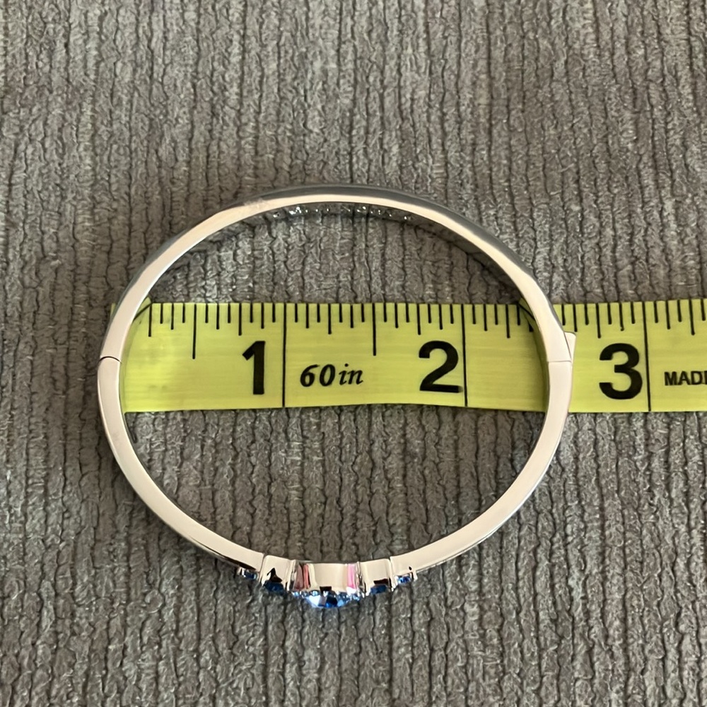 Givenchy bracelet - Picture 12 of 13